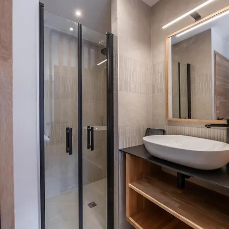 Spacieux A Avec Jacuzzi Et Parking, Animaux Acceptes - Fr-1-343-259 *